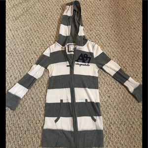 Aeropostale 3/4 sleeve zip up hoodie